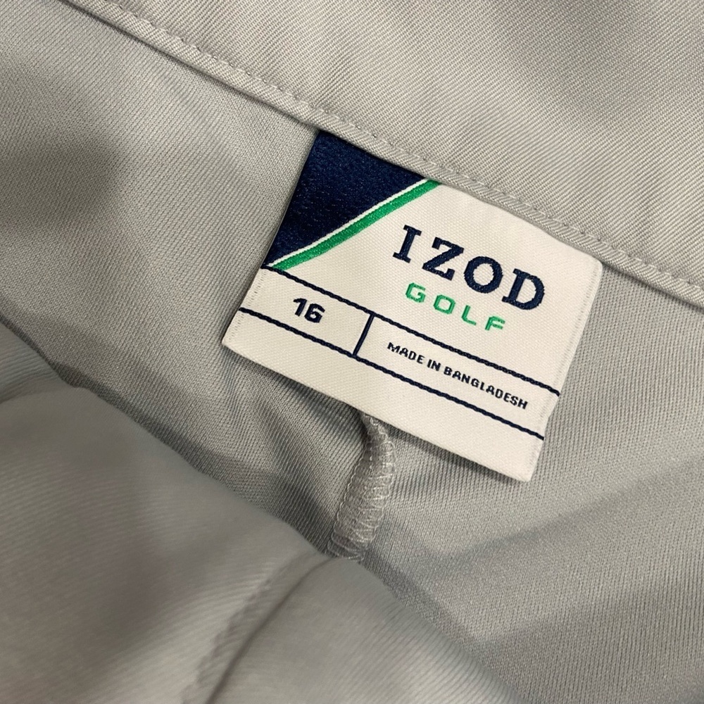 Izod 18” Golf Skort in Light Gray 16 - Picture 3 of 7